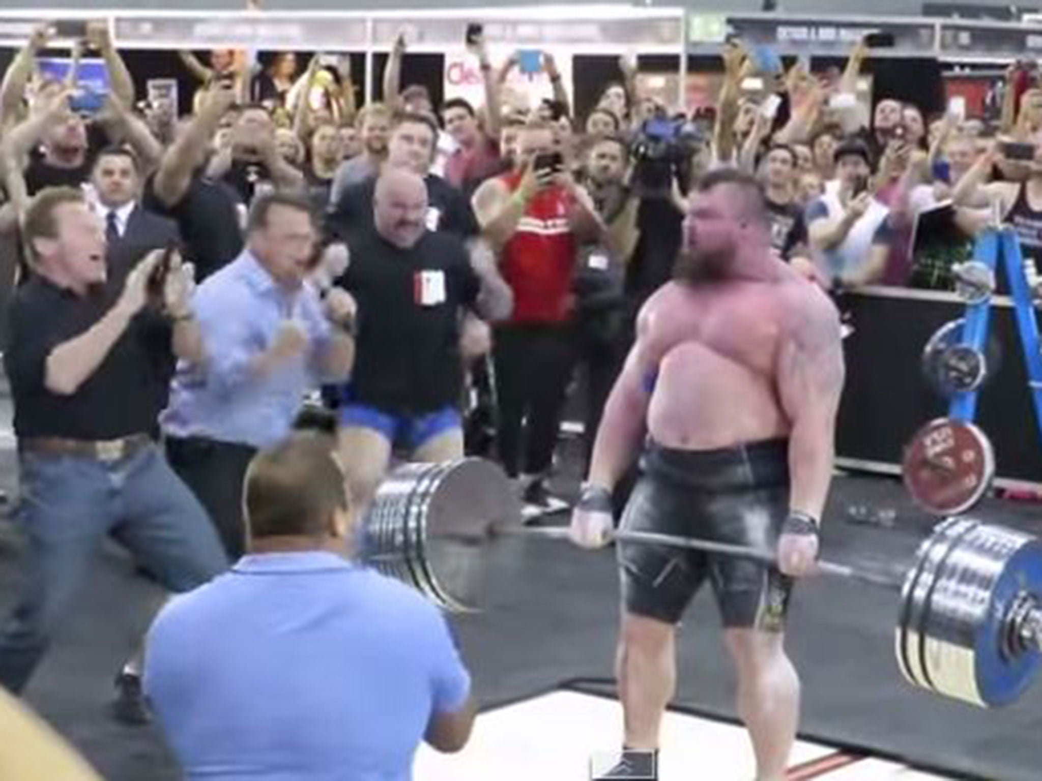 Eddie Hall breaks the deadlift world record as he's cheered on by Arnold Schwarzenegger