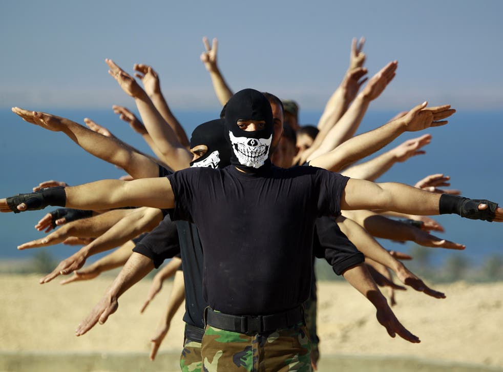 Iraqi soldiers take part in a training exercise in Najaf before the operation to retake Tikrit