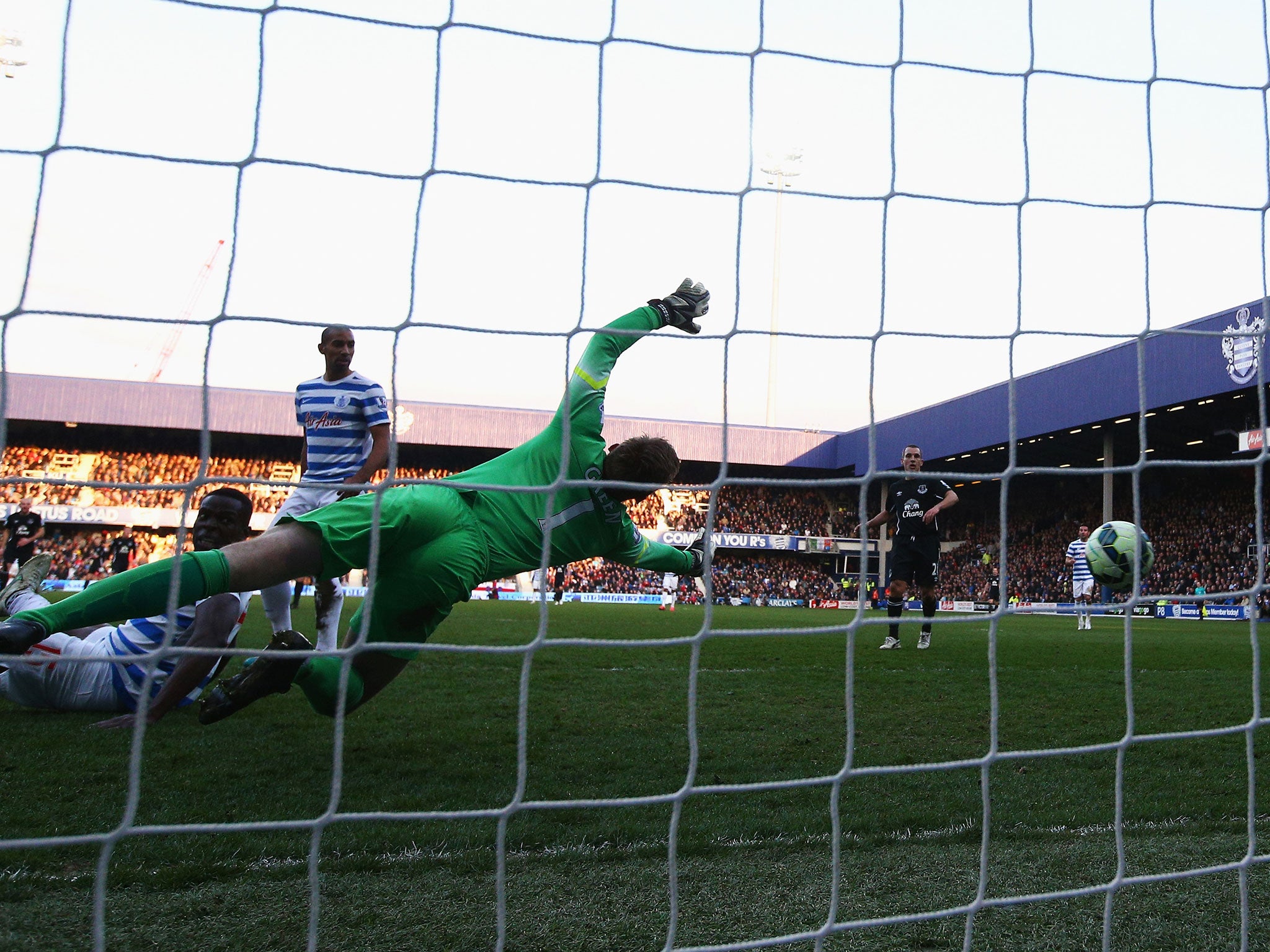Rob Green fails to keep out Aaron Lennon's winner