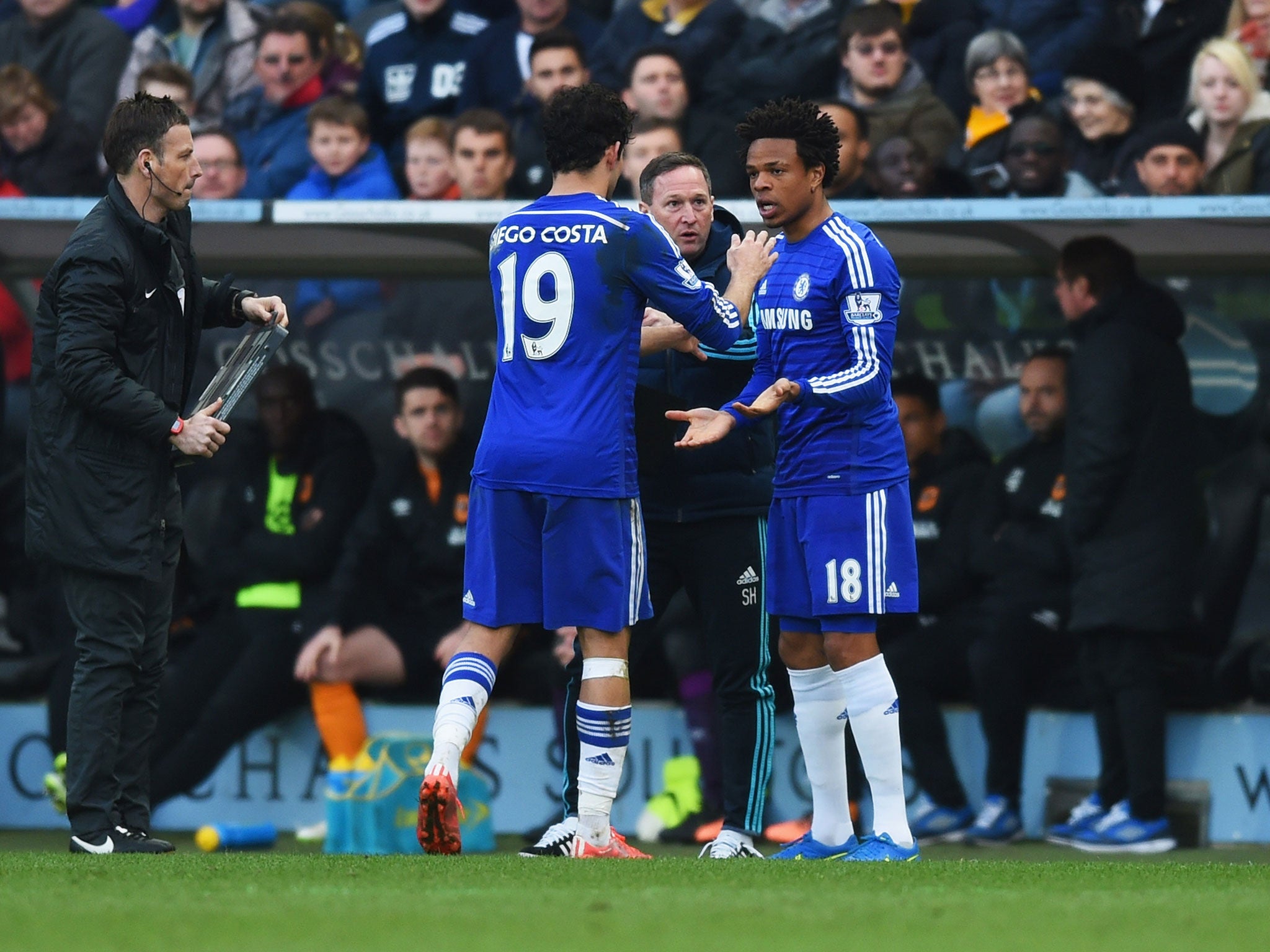 Diego Costa is replaced by Loic Remy