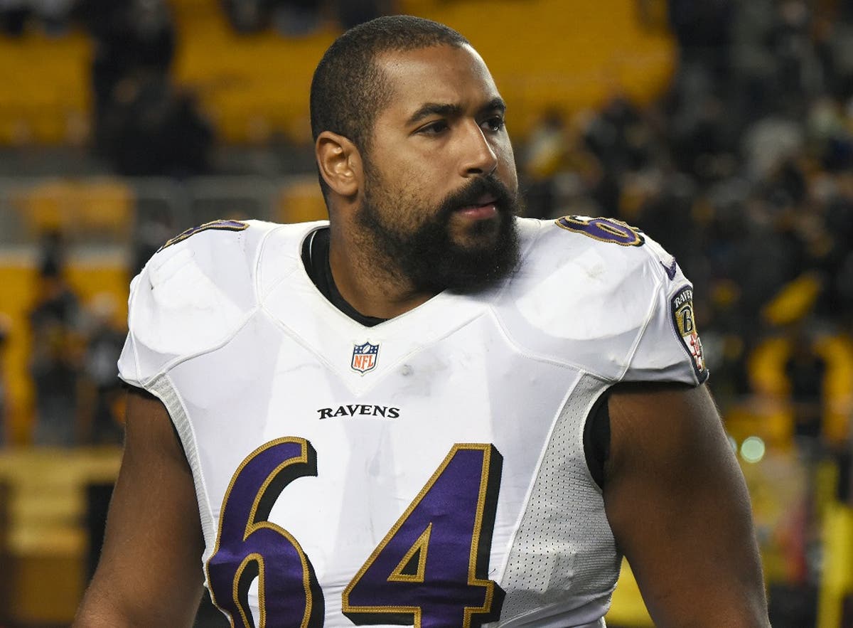 For Ravens' John Urschel, Playing in the N.F.L. No Longer Adds Up