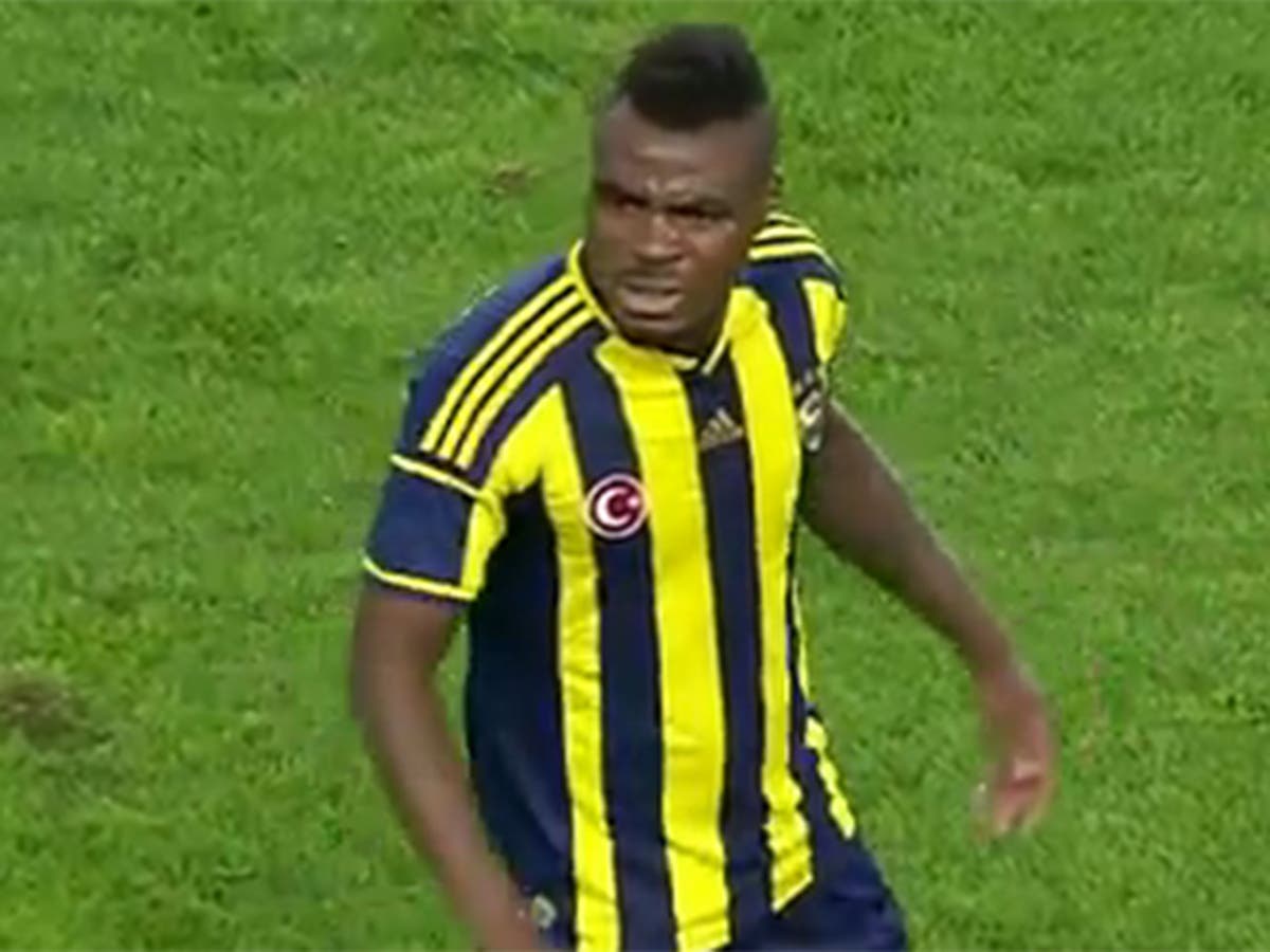 Fenerbahce striker Emmanuel Emenike gets upset after being booed ...