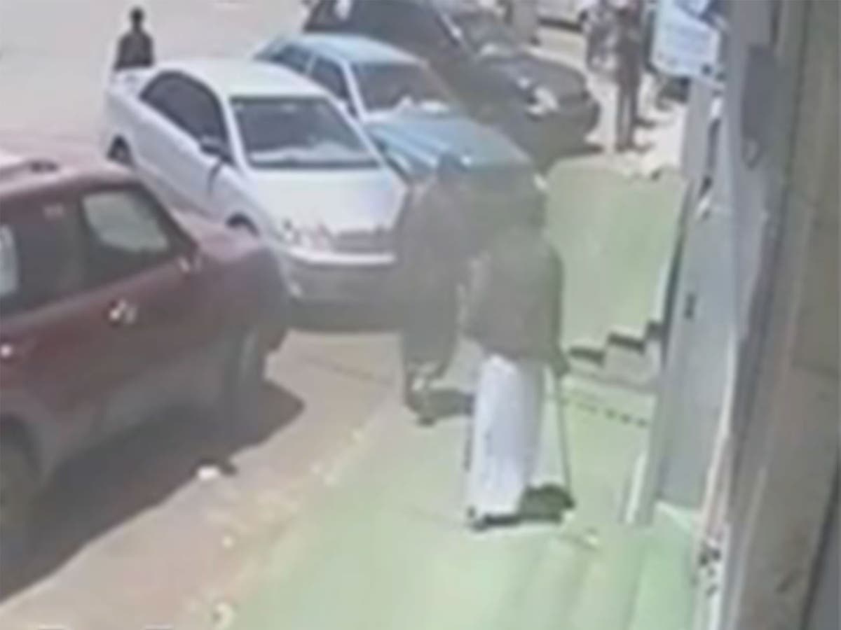 CCTV shows Yemen bomber concealing explosive in fake leg cast | The ...