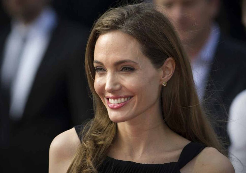 Angelina Jolie Tells Teens Different Is Good The Independent