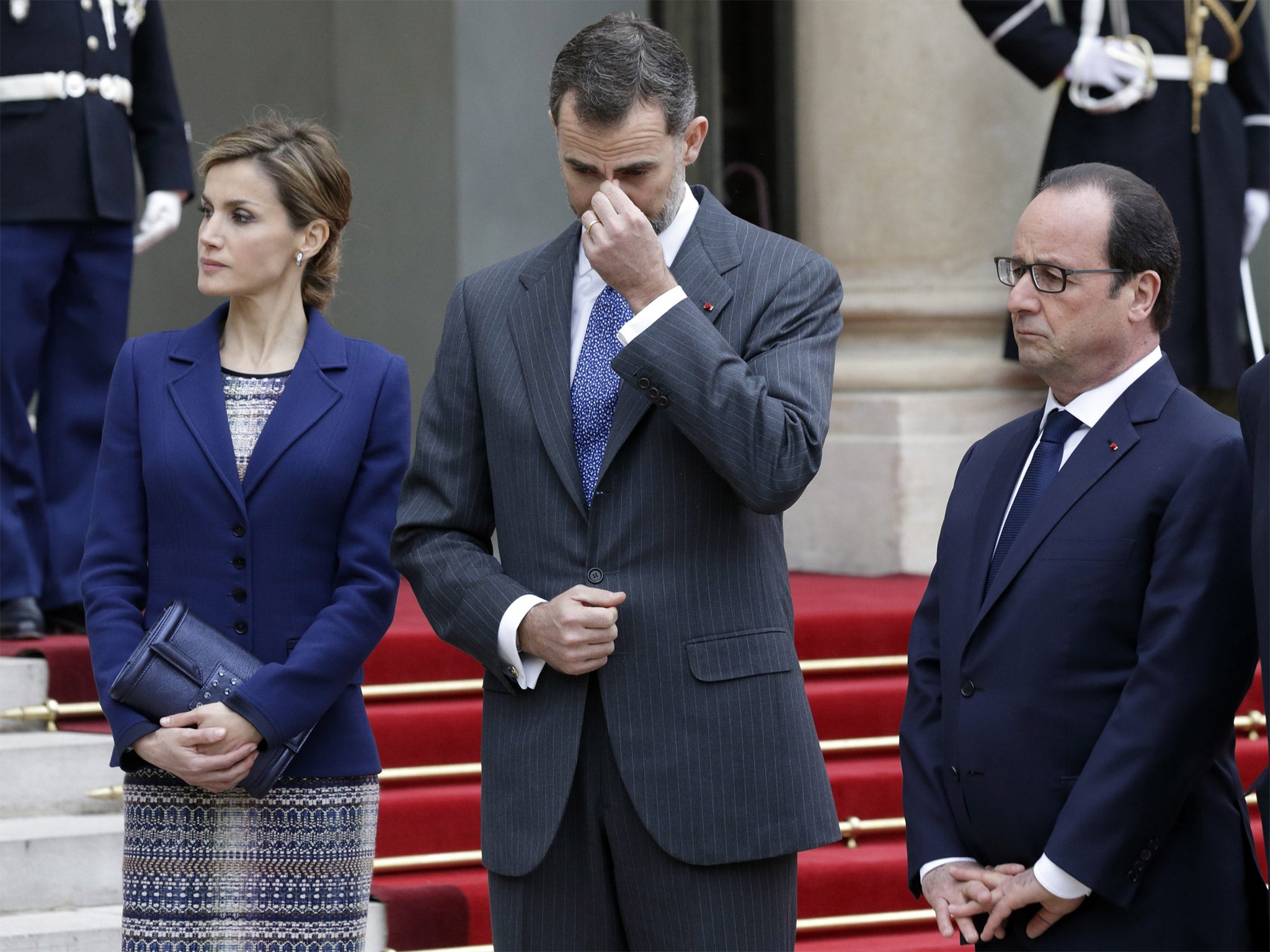 French President François Hollande, right, with Spain’s King Felipe VI and Queen Letizia at the Elysée palace on Tuesday