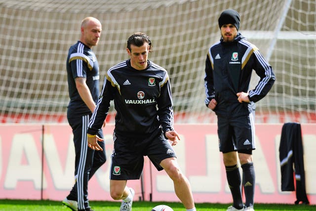 Gareth Bale training ahead of Saturday’s game against Israel