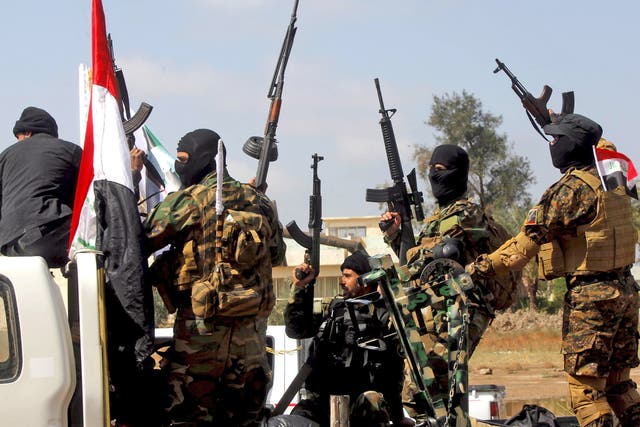 Shiite fighters heading to Tikrit to continue the offensive against Isis militants