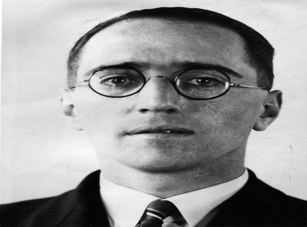 Alan Dower Blumlein was killed in a plane crash in 1942 when he was helping with the war effort