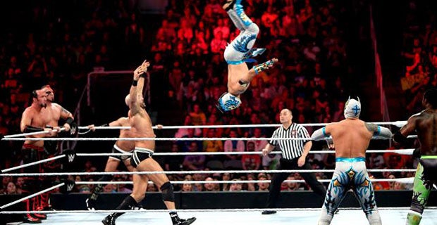 Kalisto shows off his high-fling talents on his Raw debut