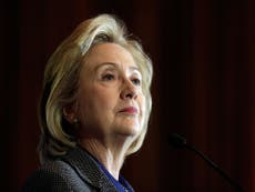 FBI 'begins probing' setup of Clinton's private email server