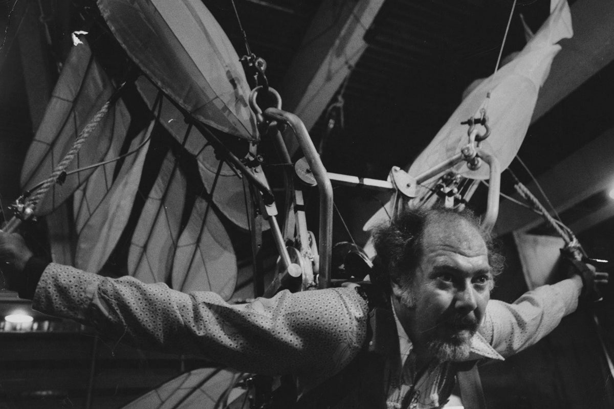 Altman, film review: Documentary celebrates director's defiant and ...
