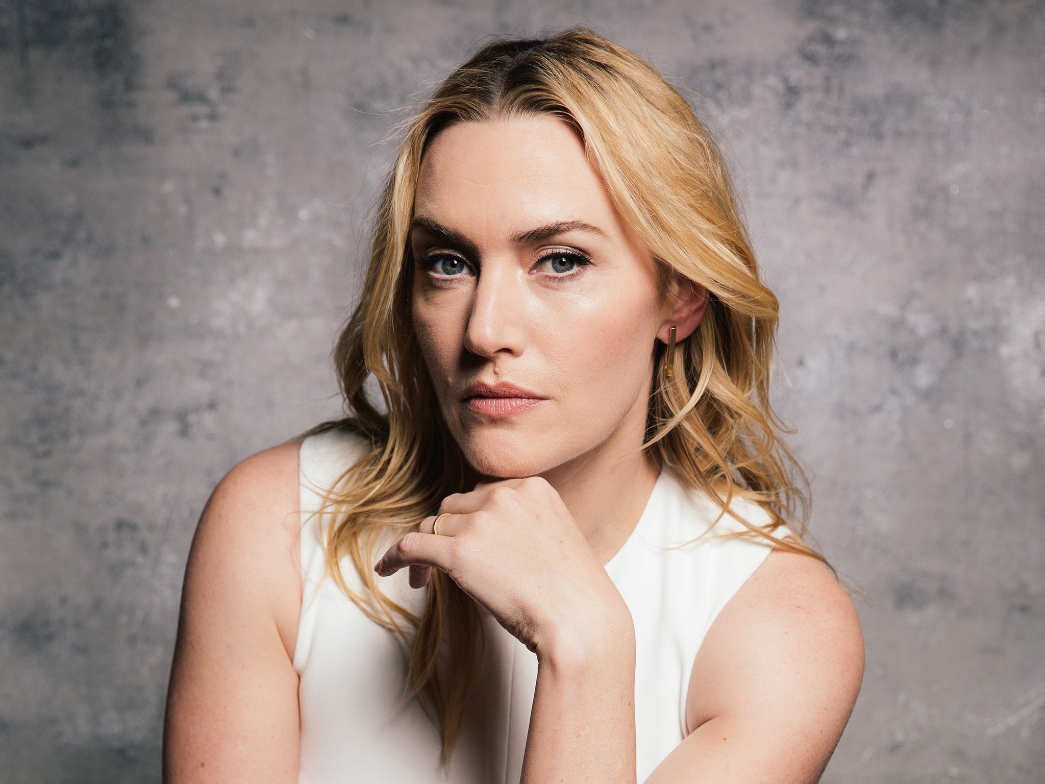Kate Winslet wants to protect her 17th-century home