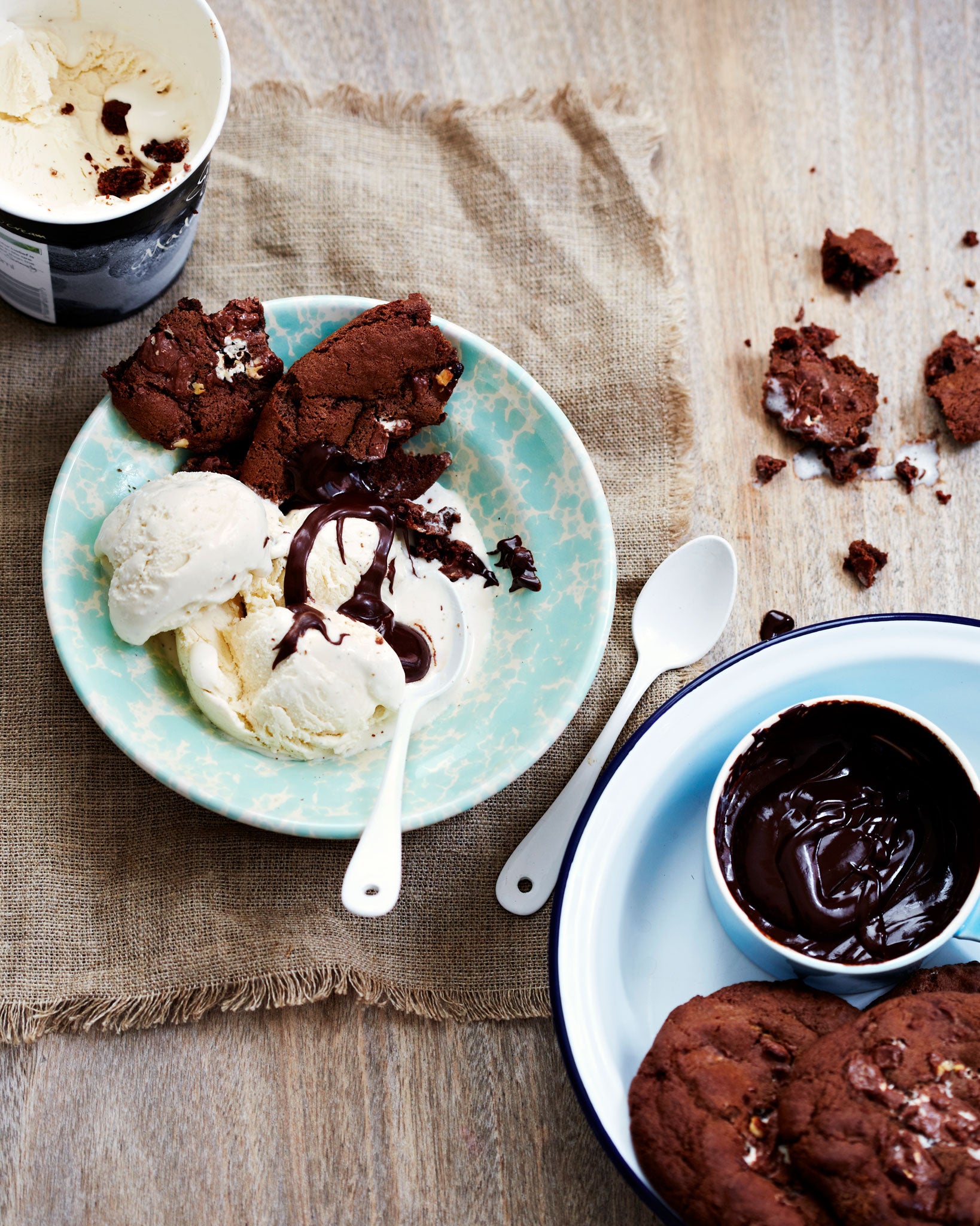 Toblerone cookies with ice cream and chocolate sauce