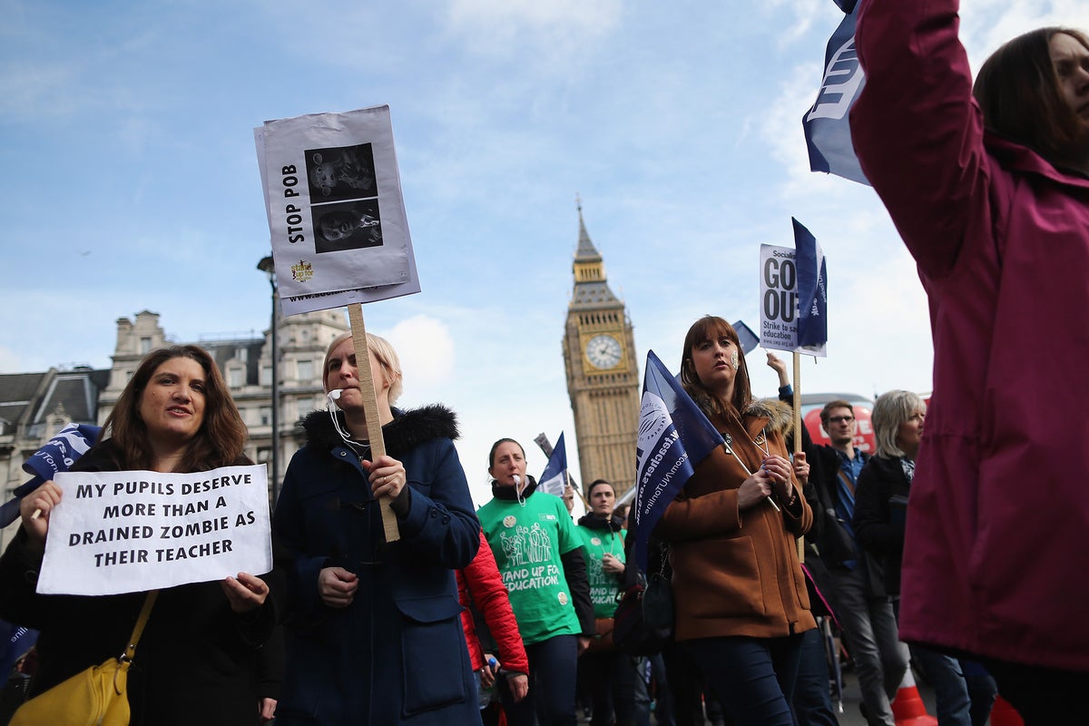 Teachers warn: We will ballot for strike if cuts are not reversed in ...
