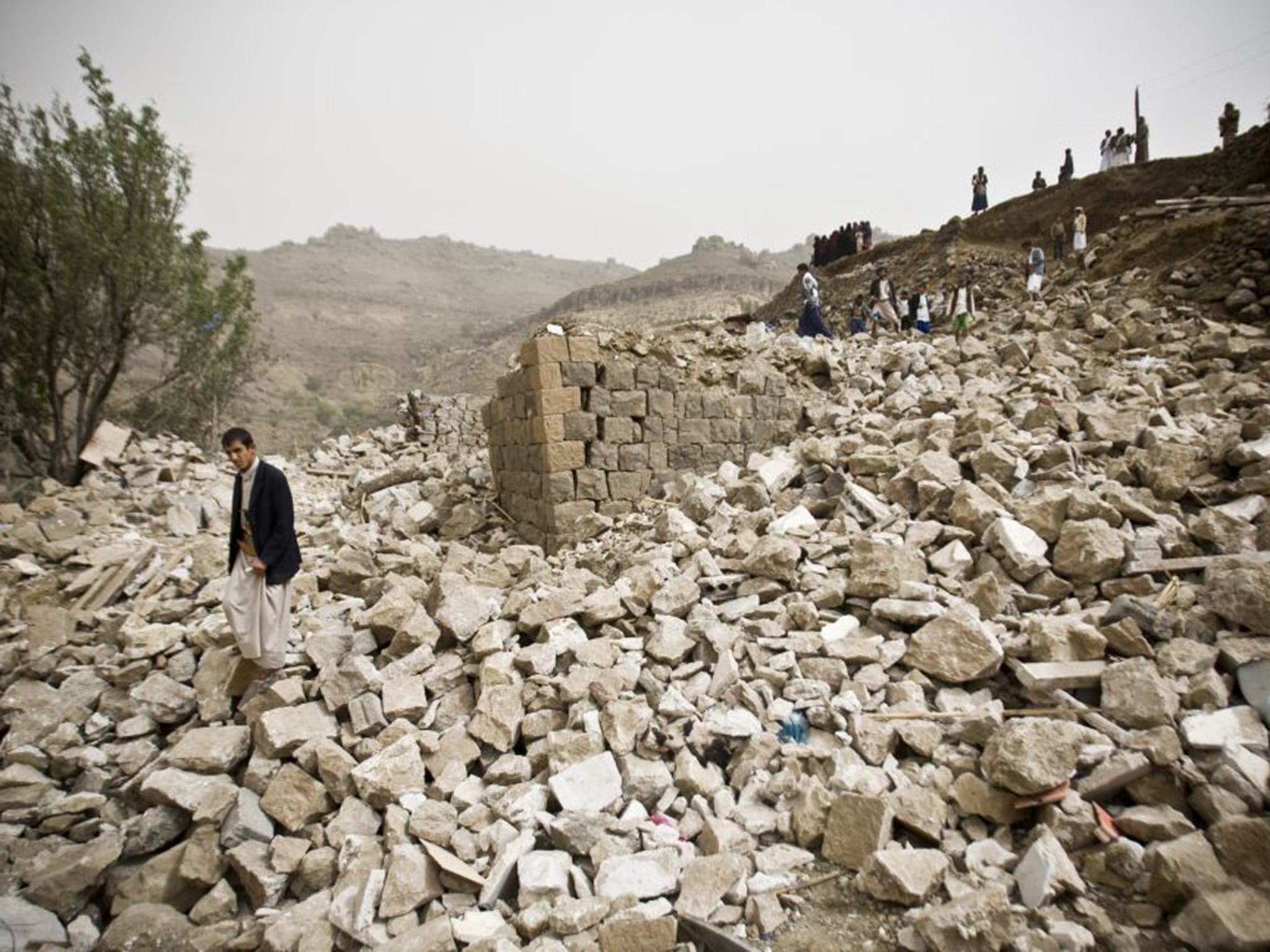 Saudi-led air strikes over the past 12 days have failed to stop the Houthi advance across Yemen towards Aden