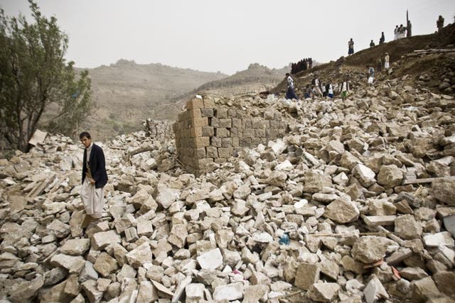 Saudi-led air strikes over the past 12 days have failed to stop the Houthi advance across Yemen towards Aden