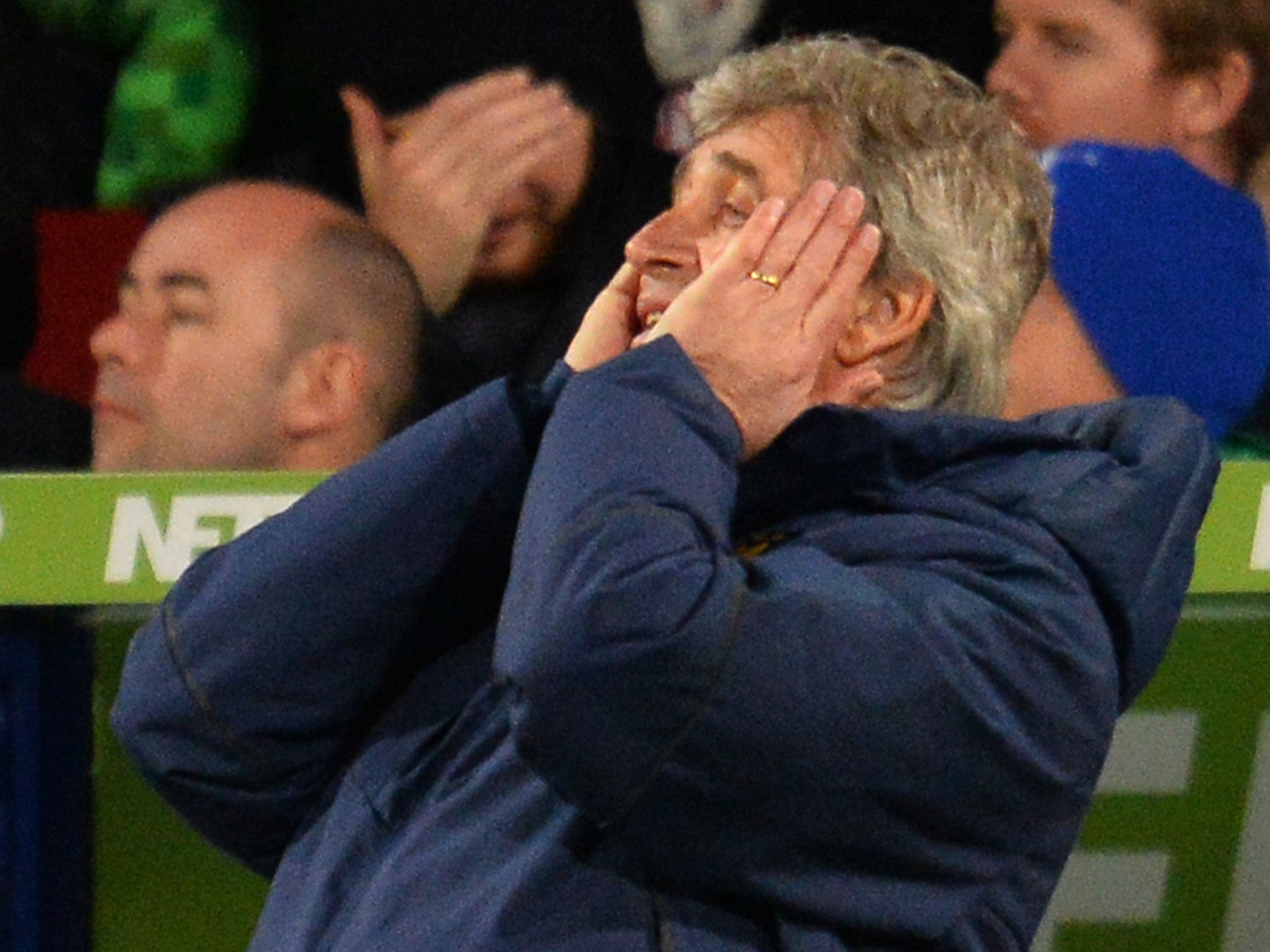 Manuel Pellegrini reacts after Crystal Palace score a second