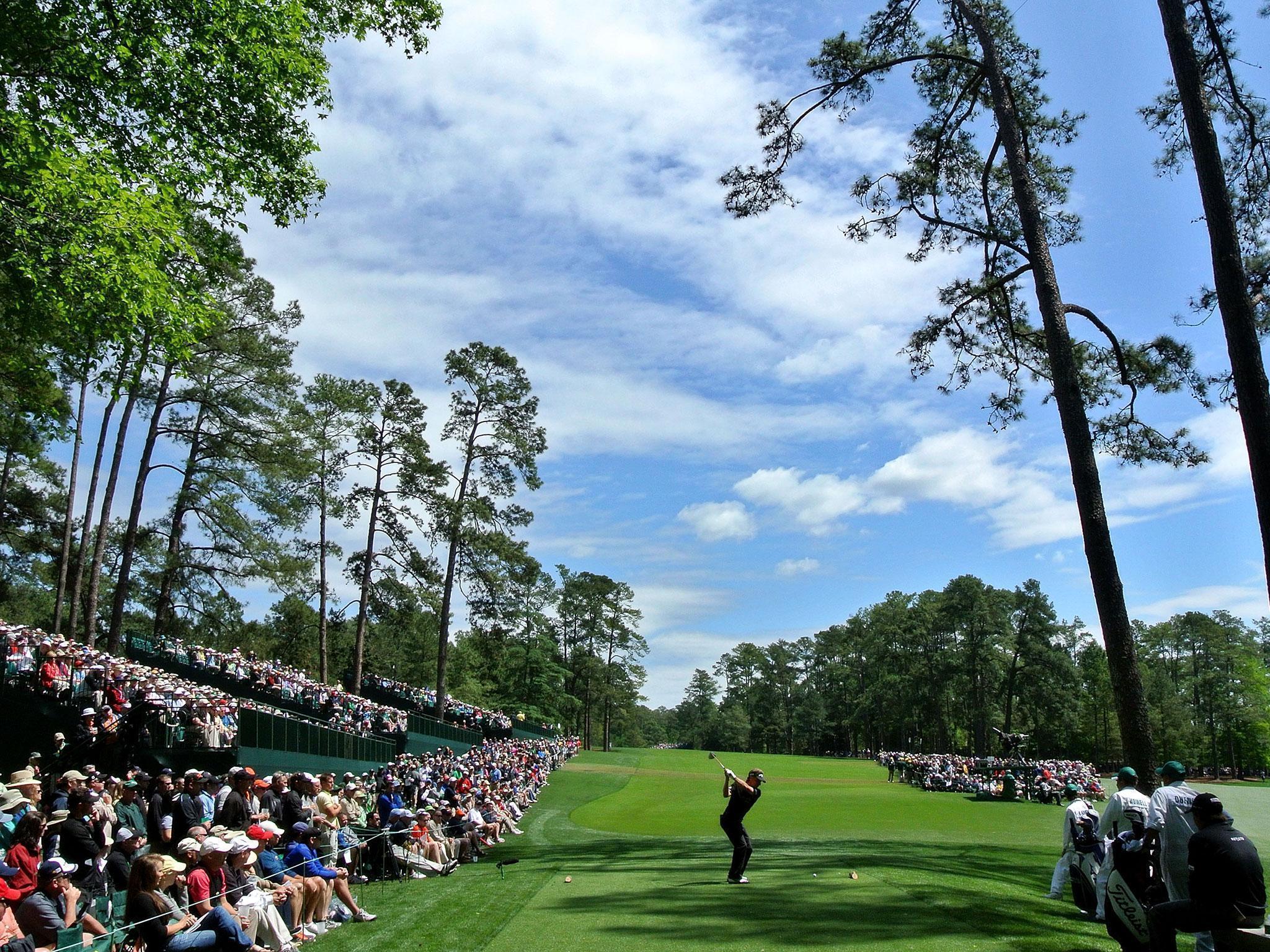 No bunkers makes this an easier hole? not really