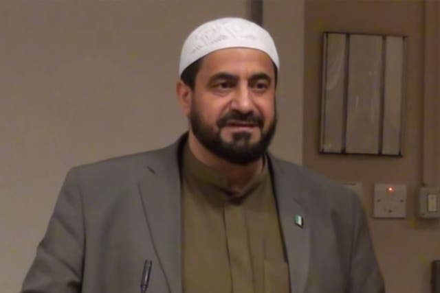 Imam AbdulHadi Arwani, pictured delivering a speech during Syria Crisis Week in 2012