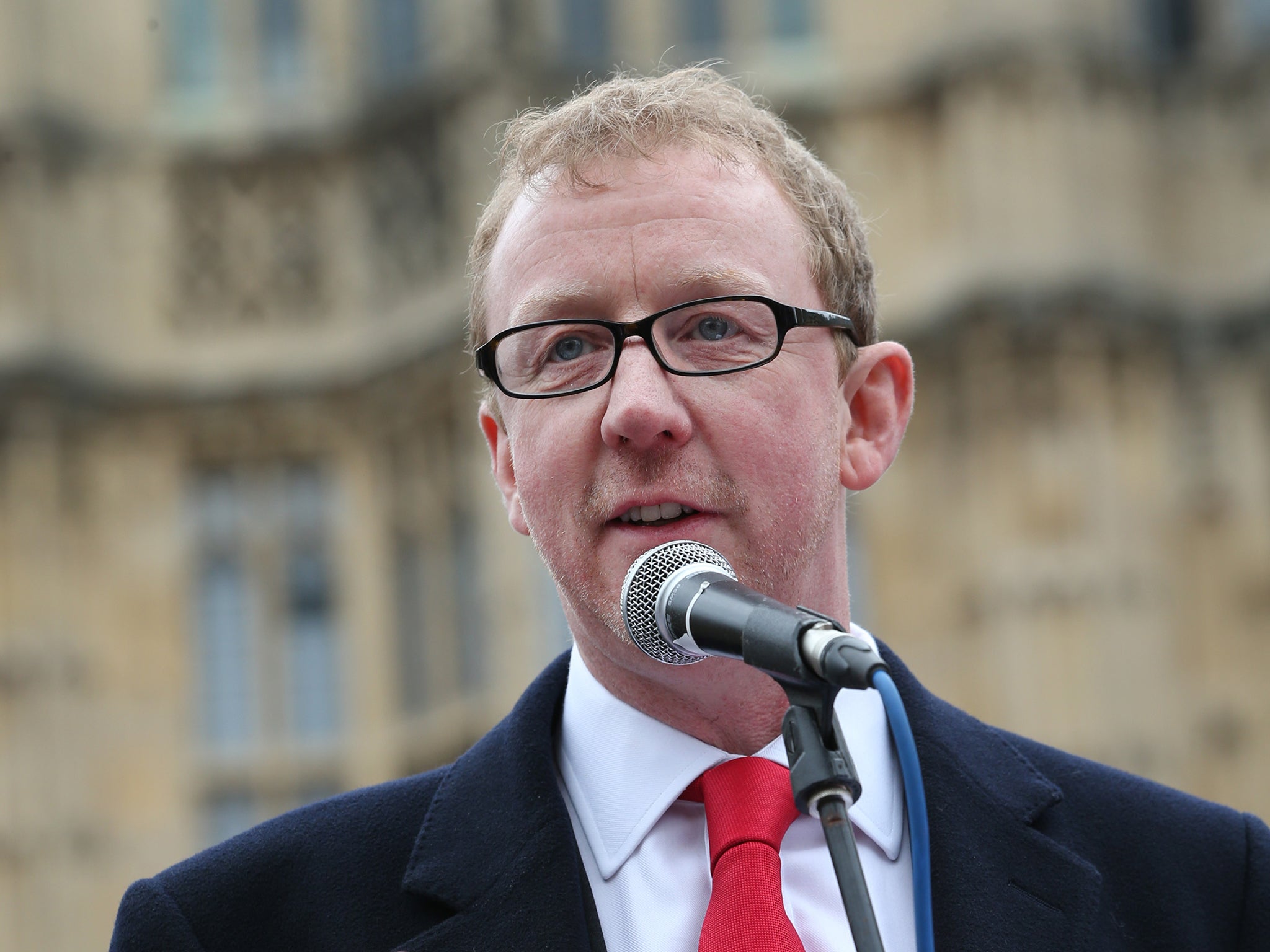 Blur drummer Dave Rowntree has been elected to Norfolk County Council for the Labour Party