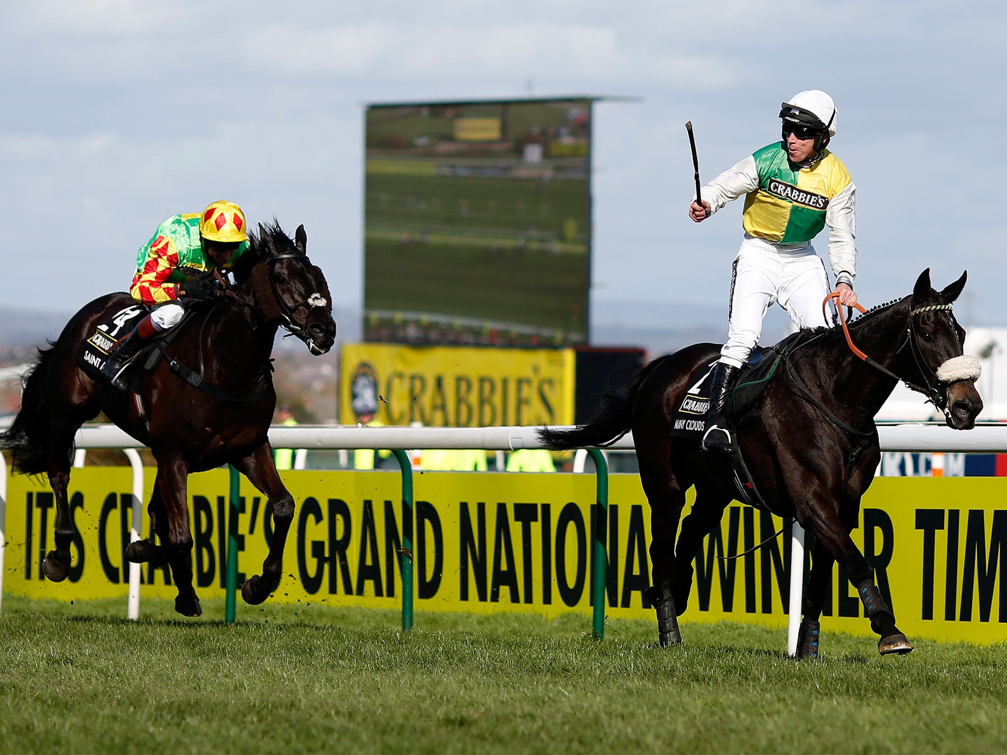 Many Clouds and Leighton Aspell win the Grand National