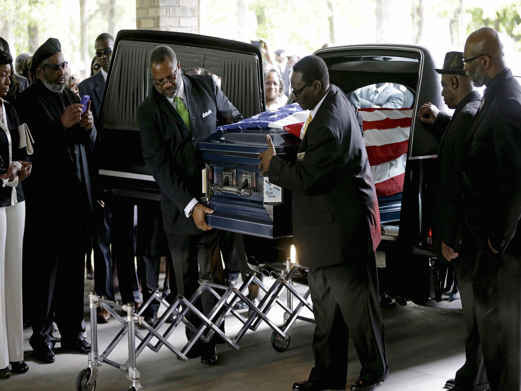 Hundreds attended the funeral service of Walter Scott