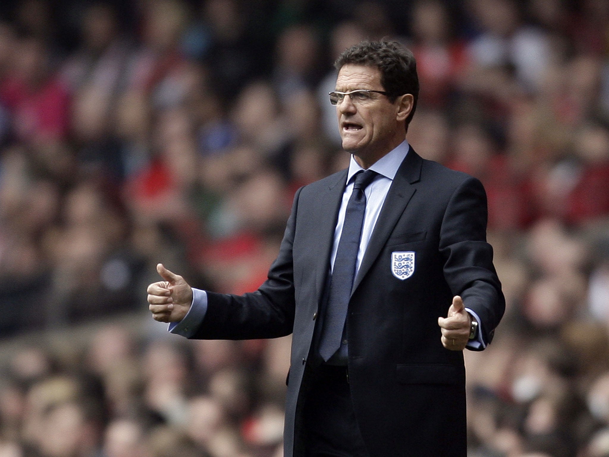 Fabio Capello says players have a responsibility to help