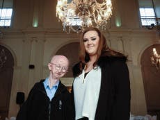 Disabled pensioner Alan Barnes offers £10 to help woman who raised £330,000 for him after he was mugged