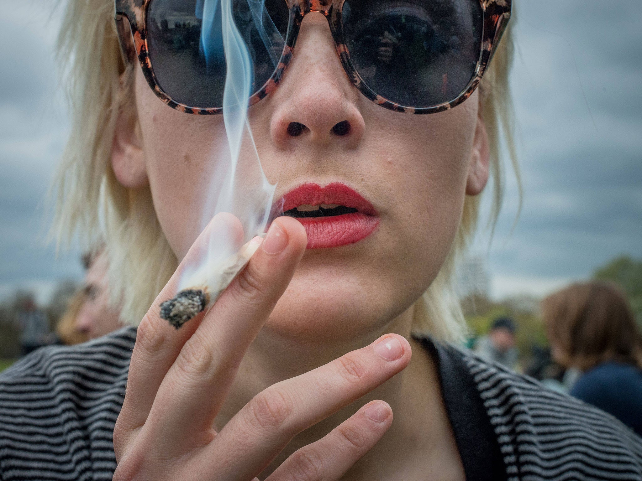 Being high on cannabis makes people ‘significantly’ less likely to tap a computer keyboard for money