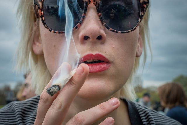 Being high on cannabis makes people ‘significantly’ less likely to tap a computer keyboard for money