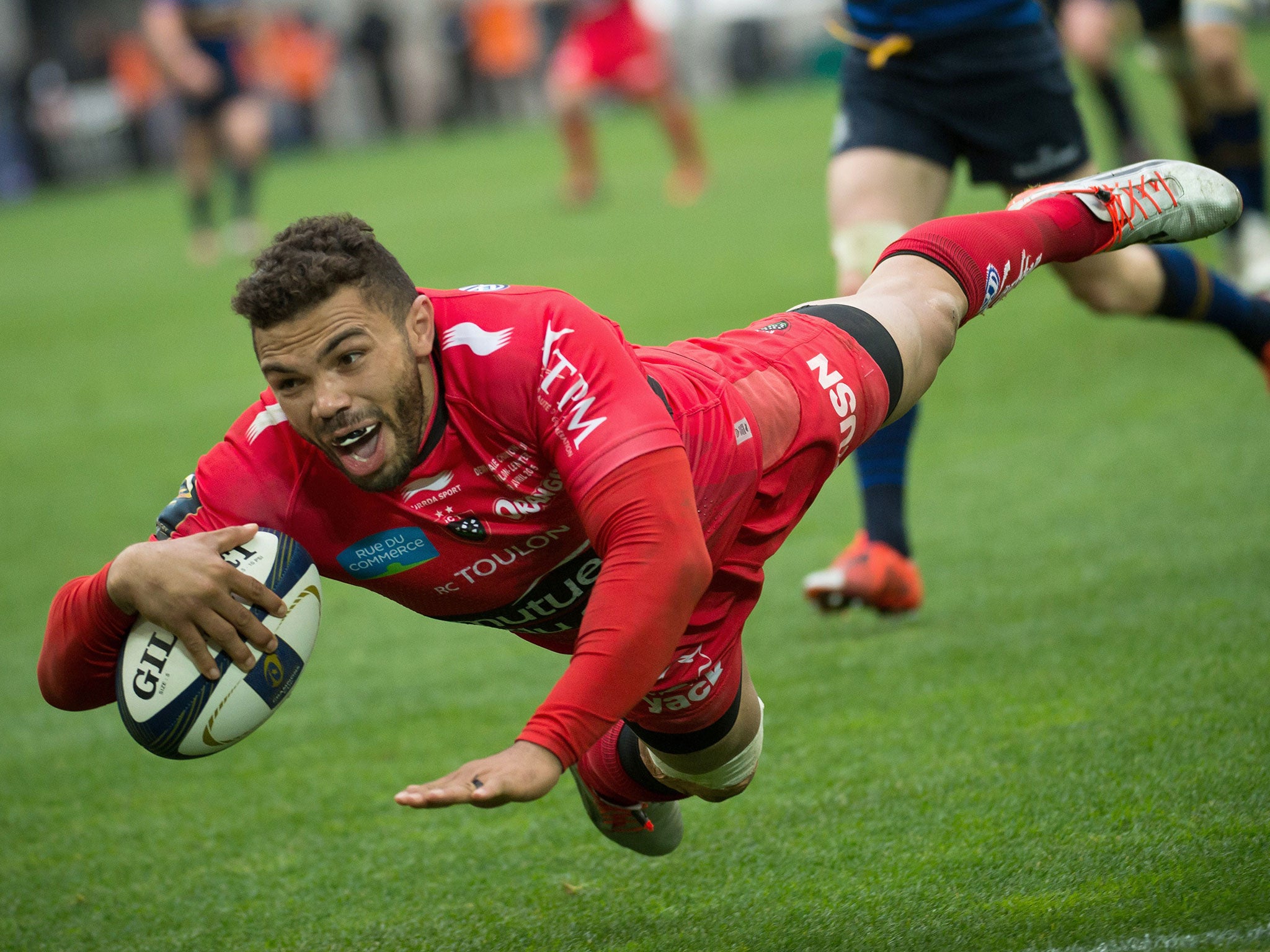 Bryan Habana scores the match winning try in the European Champions Cup semi-final victory over Leinster
