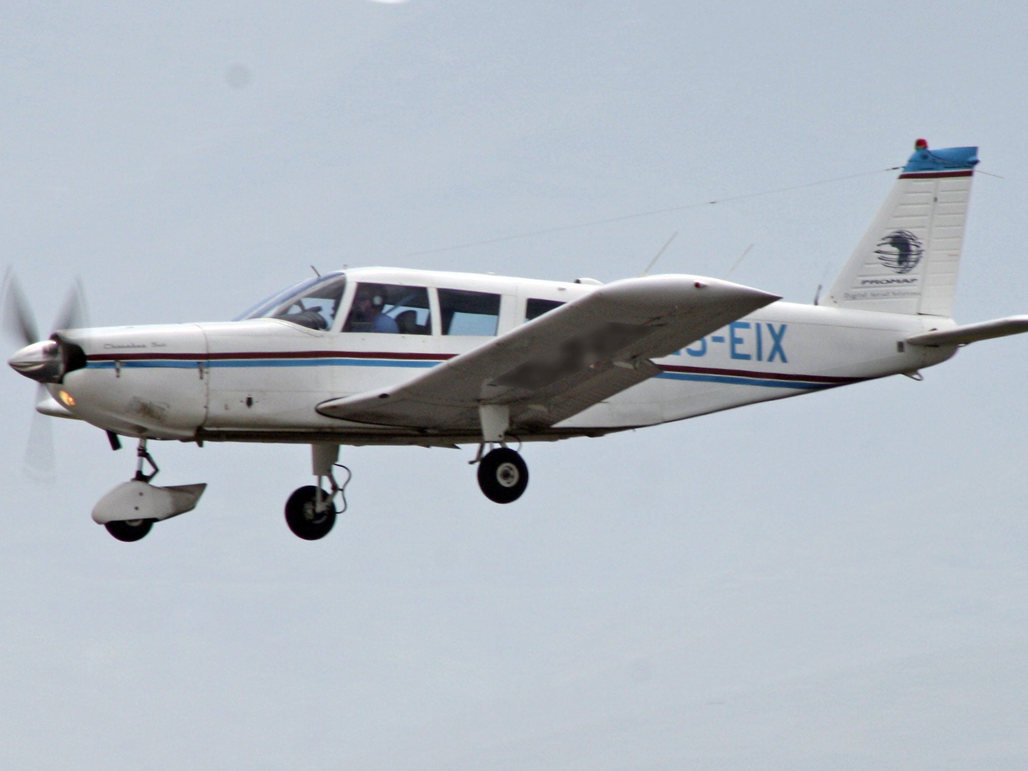 A Piper PA-32, similar to the aircraft involved in the fatal crash