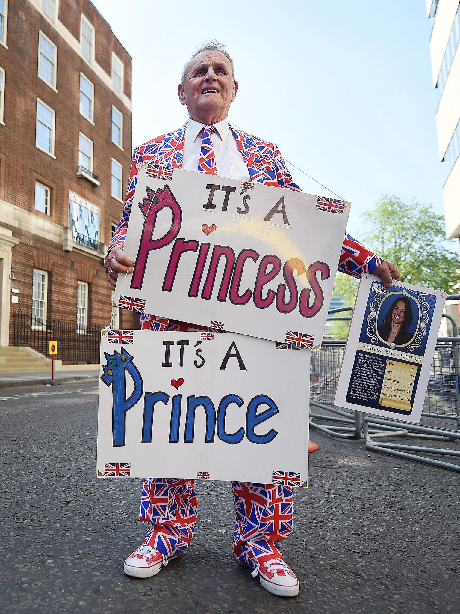 Royal fan Terry stands outside the Lindo Wing at St.Mary's Hospital