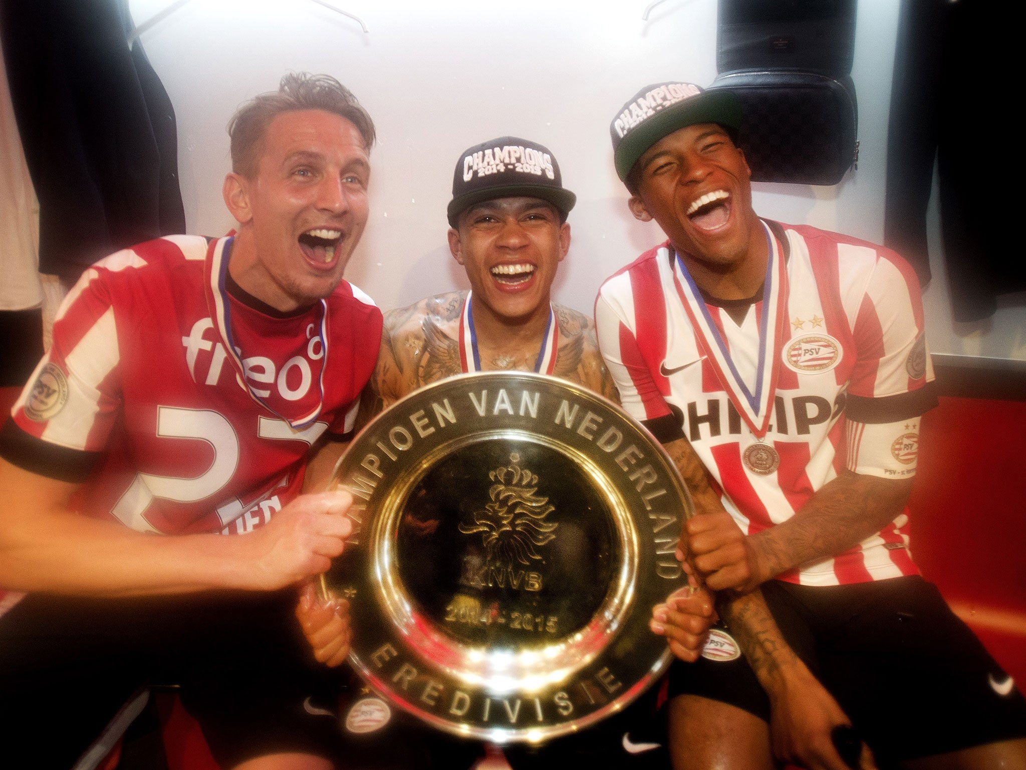 Depay alongside Luuk de Jong and Georginio Wijnaldum