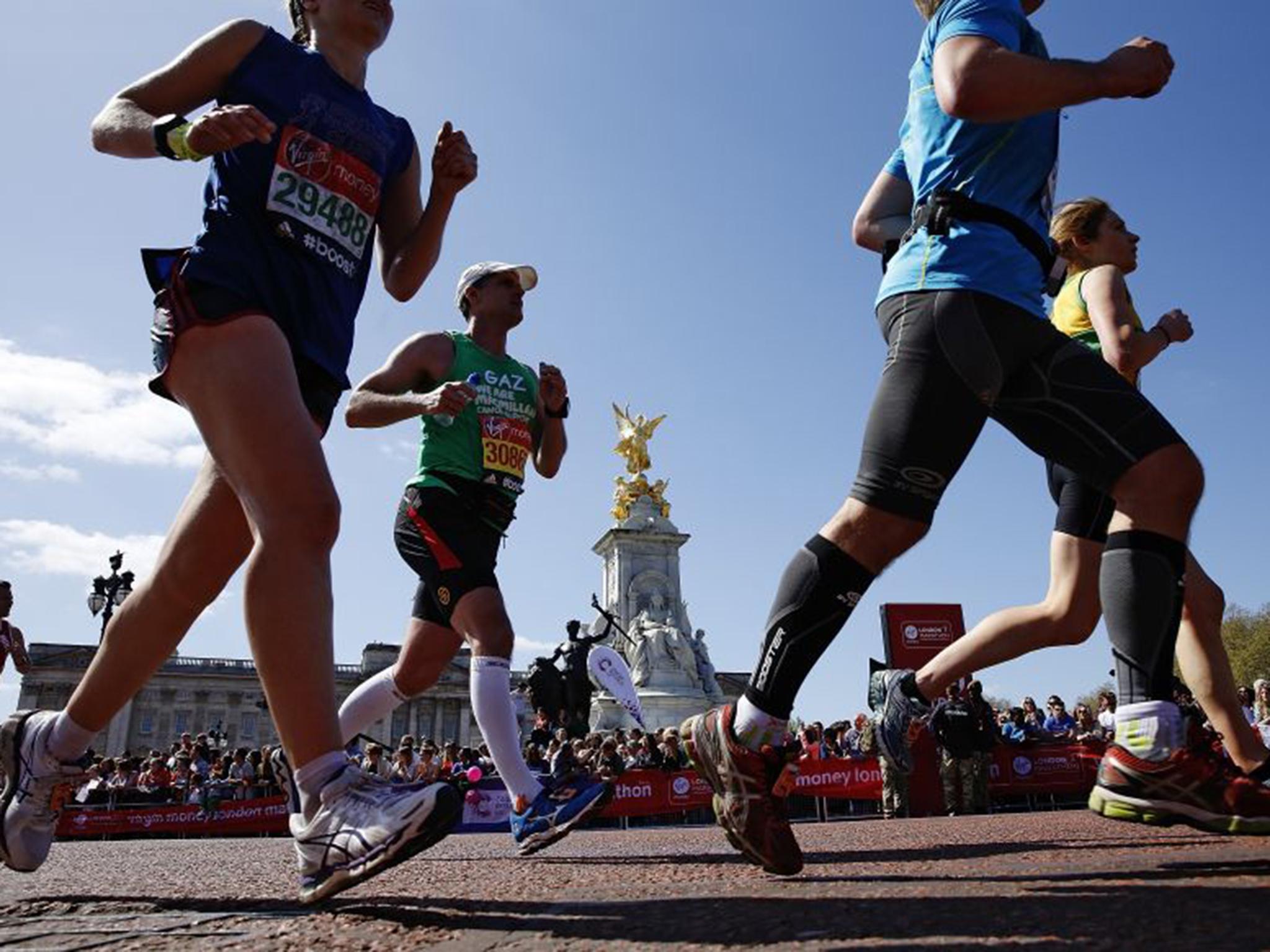 Runners pound the streets of London