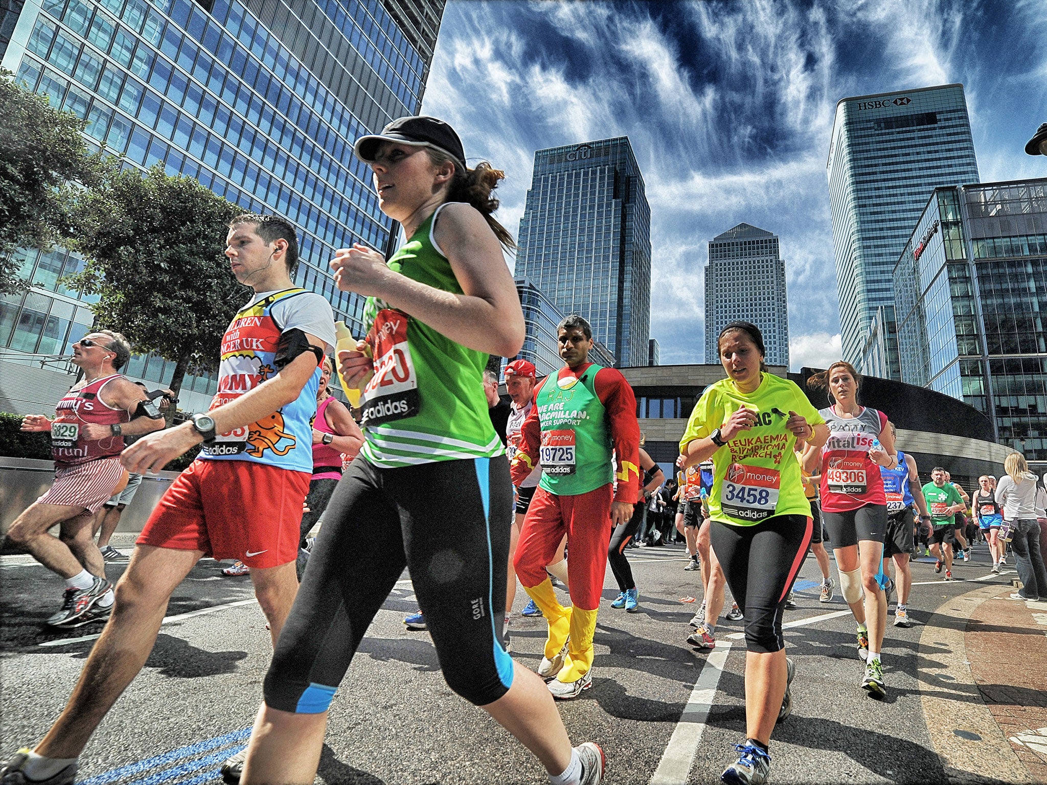 Left running. Марафон движение. Информация по марафону. London Marathon. Марафон go it.