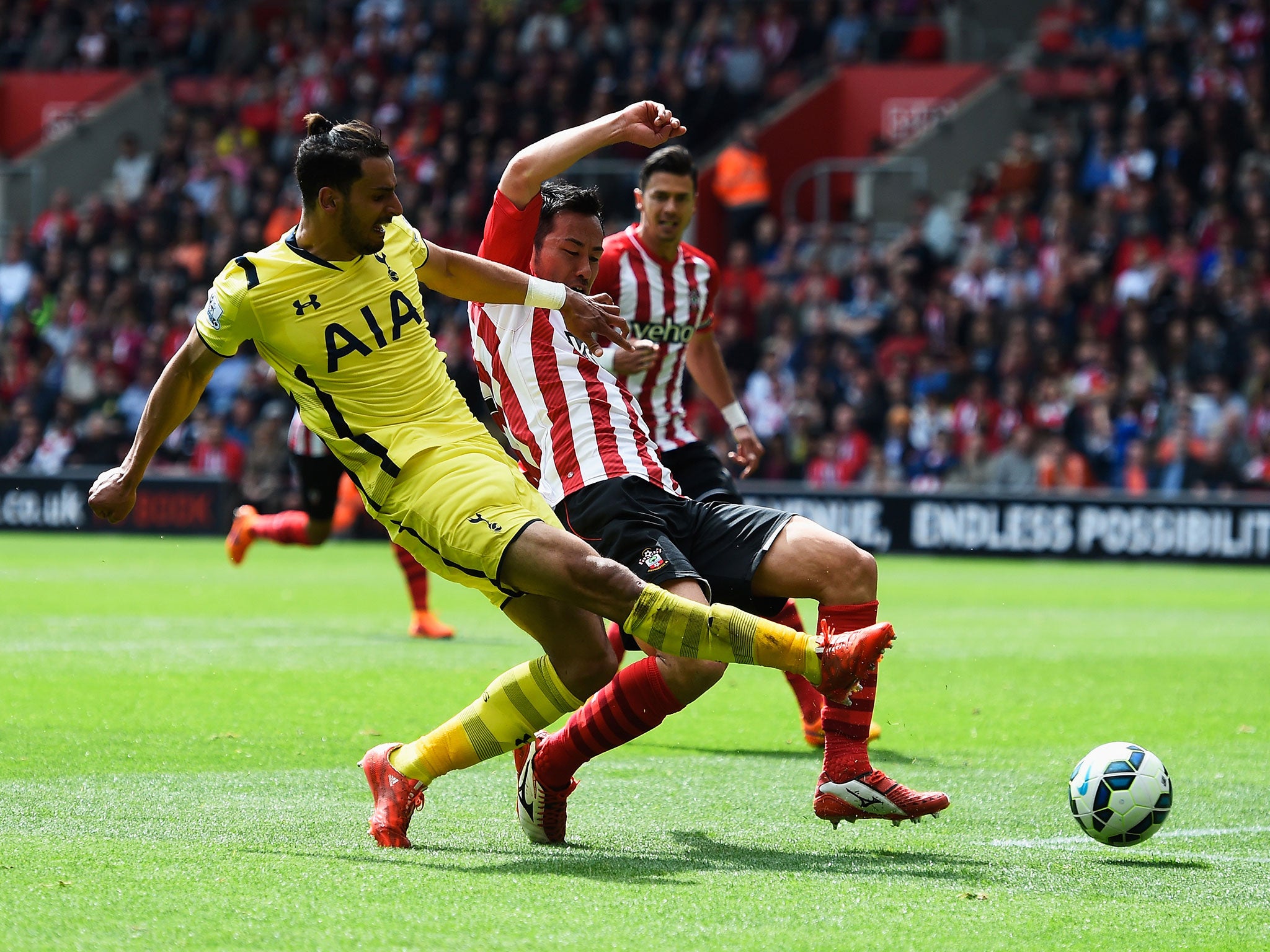 Nacer Chadli calmly slots the ball into the net to make it 2-2