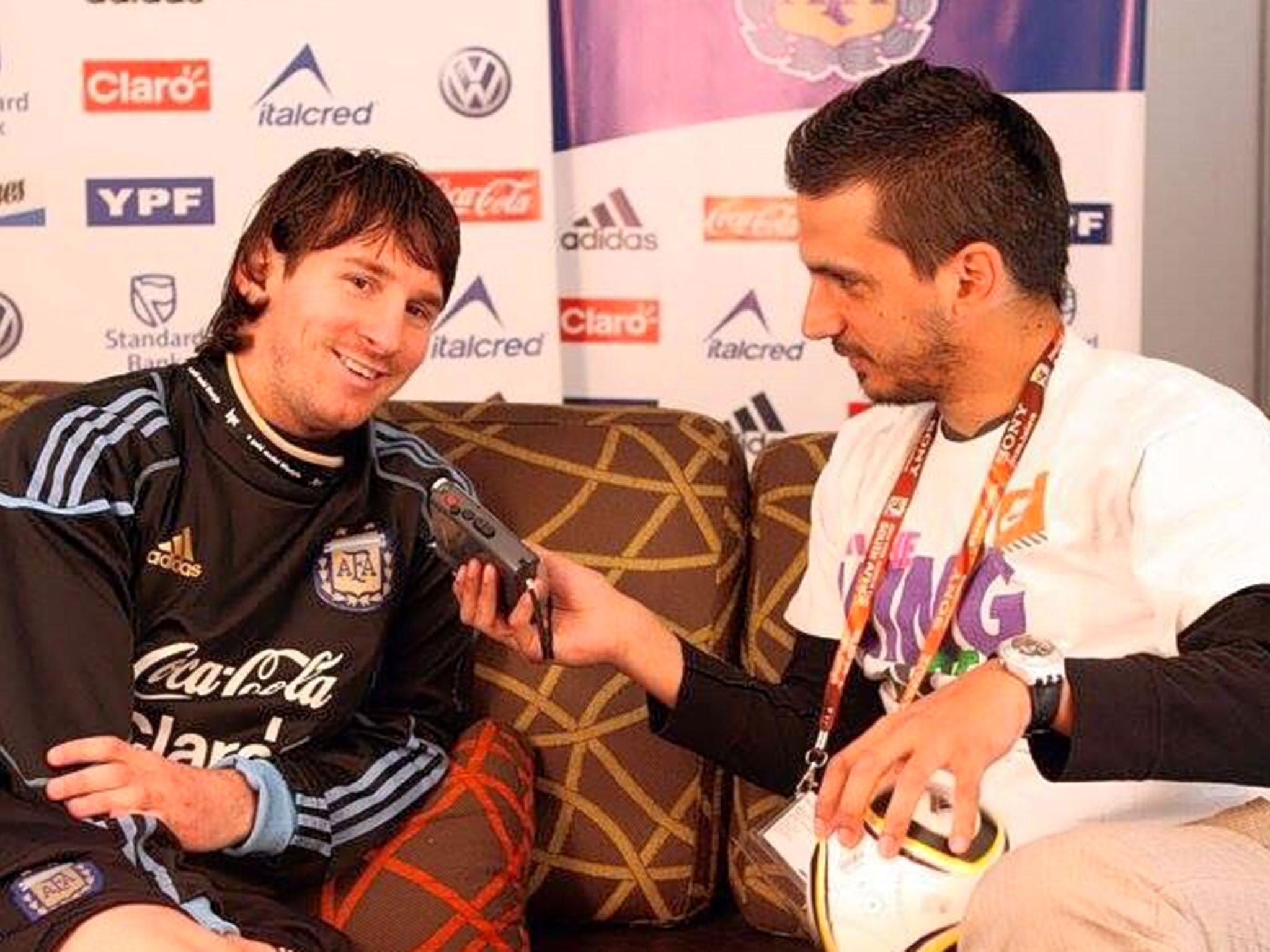 Lionel Messi is interviewed by his friend, the late Argentine sportswriter Jorge Lopez