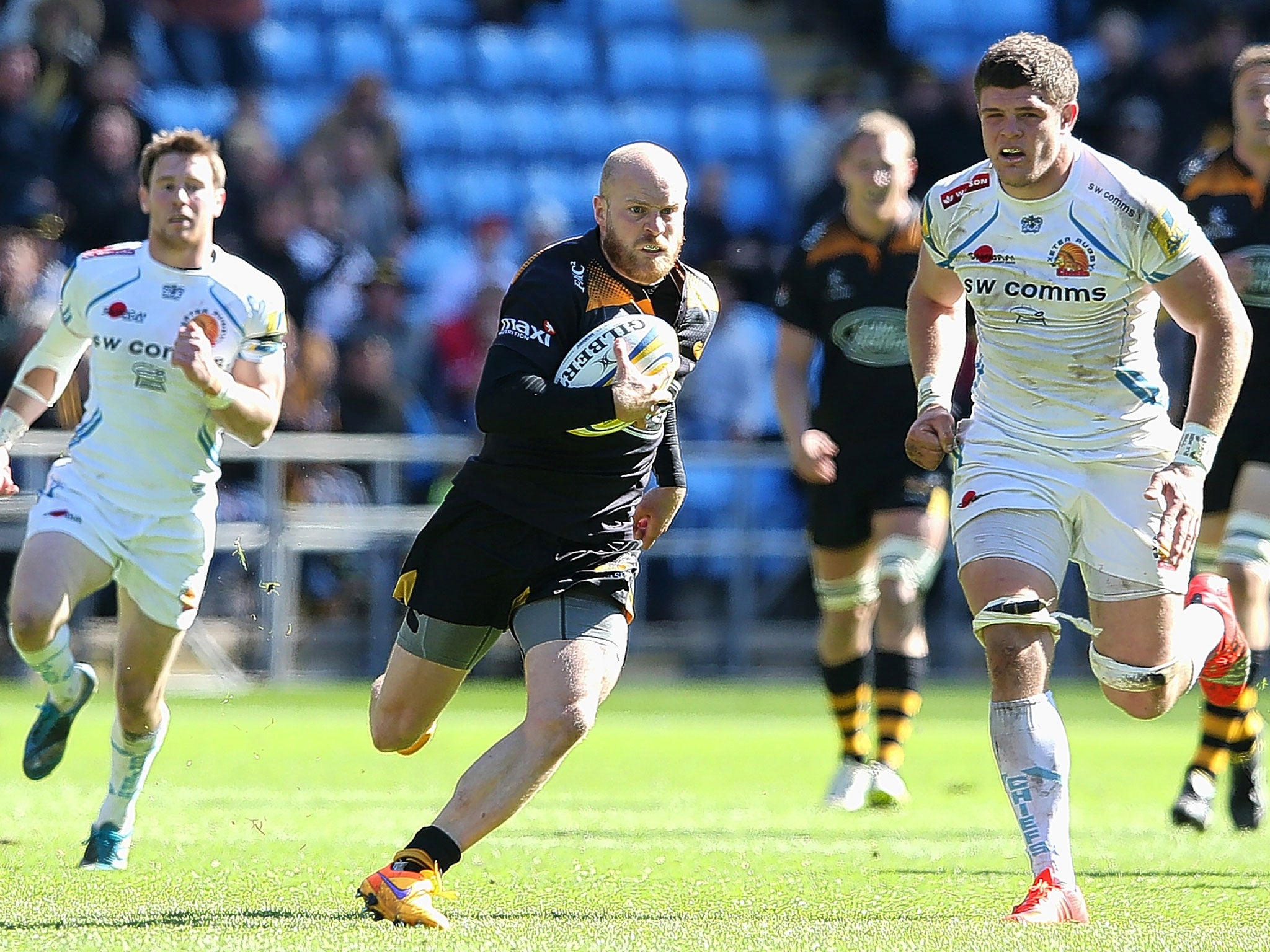 Wasps’ Joe Simpson breaks through the Exeter defence to score his fantastic late try