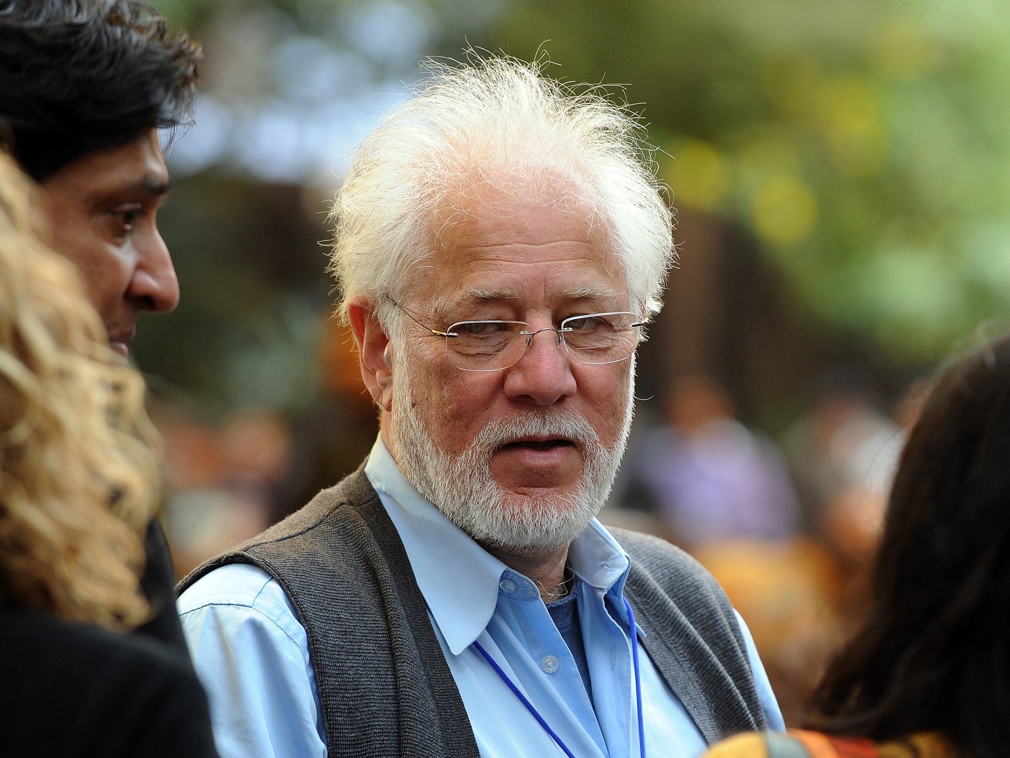 'The English Patient' author Michael Ondaatje is among the authors withdrawing from the PEN American Center gala