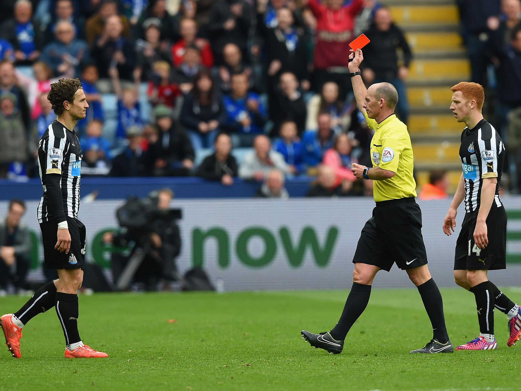 Daryl Janmaat is sent-off for Newcastle