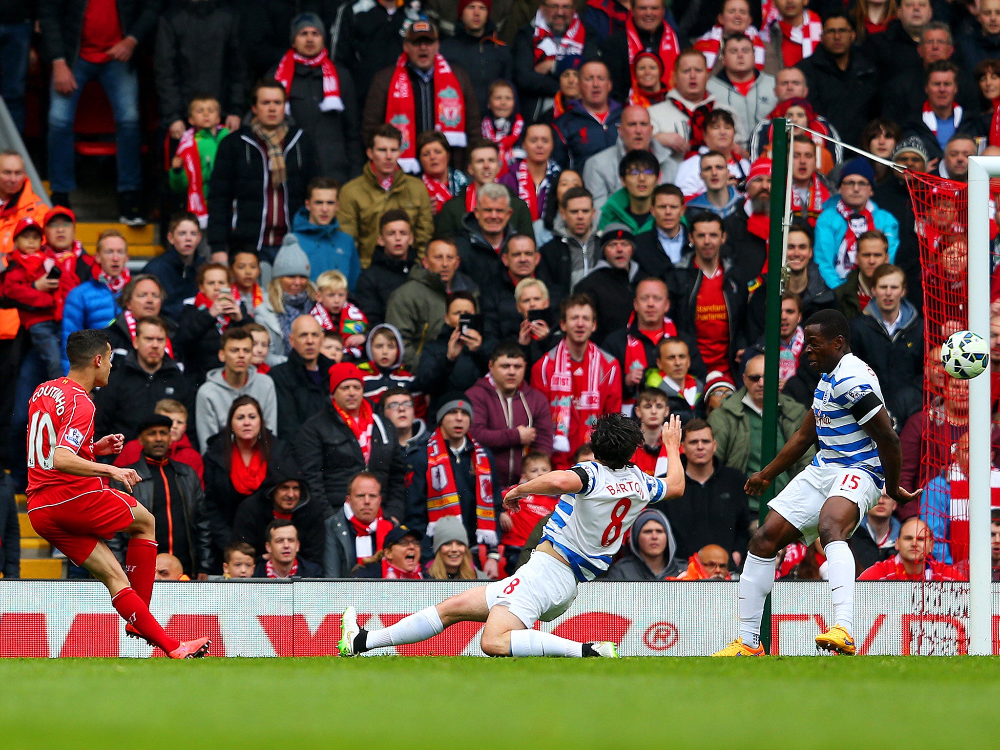 Philppe Coutinho gives Liverpool the lead