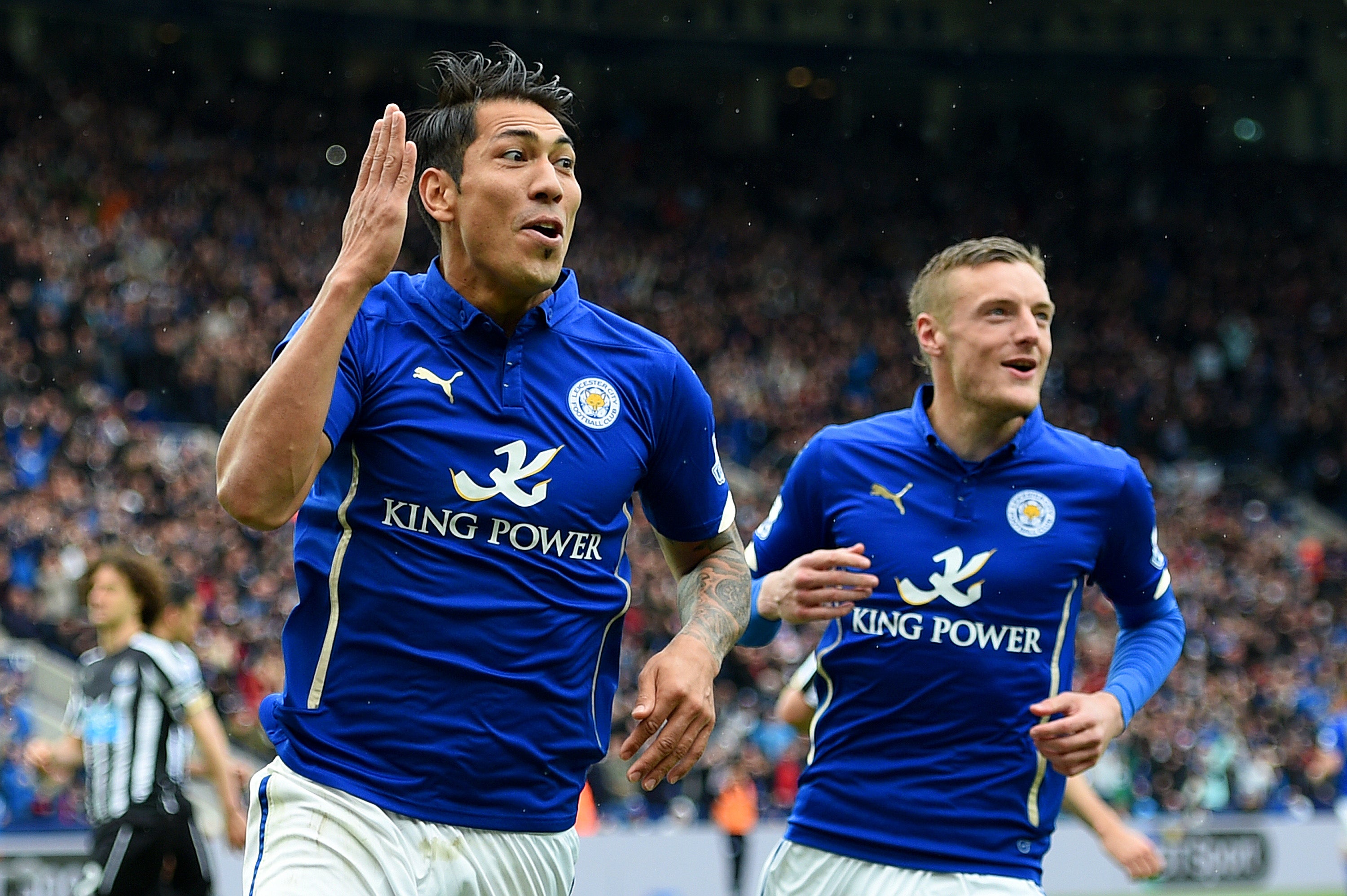 Leonardo Ulloa scored a brace for Leicester