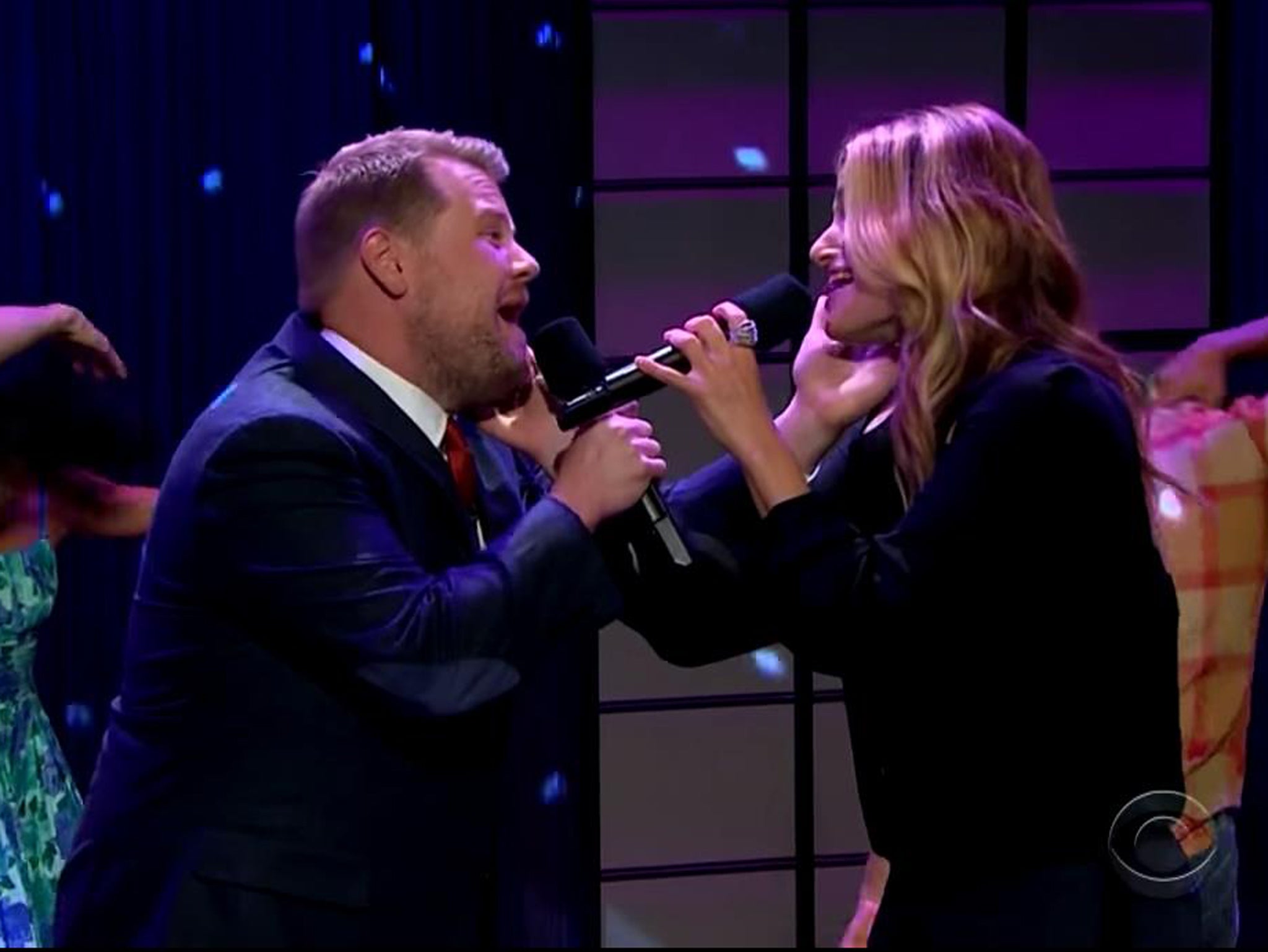 James Corden and Idina Menzel sing 'I've Had the Time of My Life' on The Late Late Show