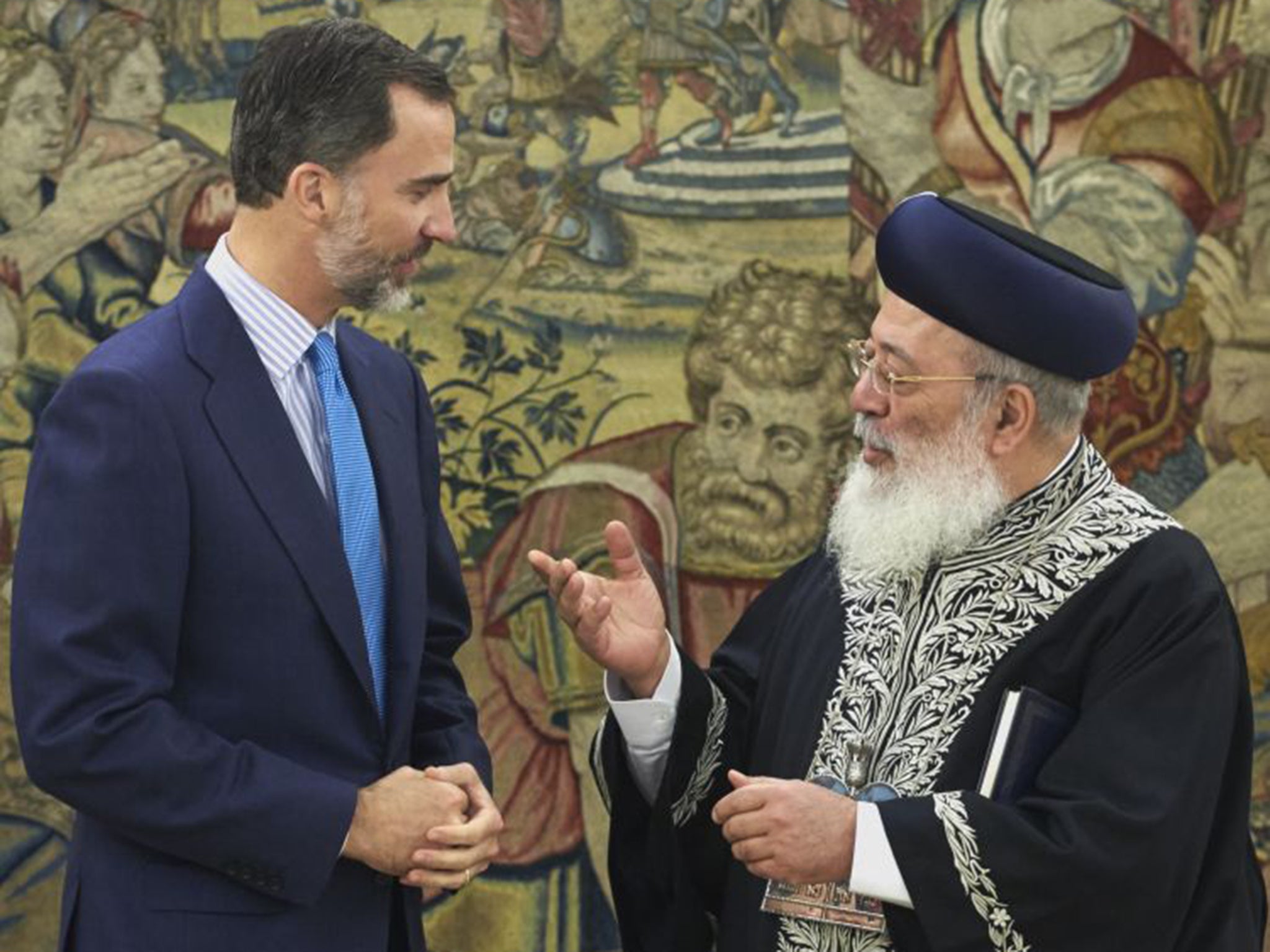 King Felipe of Spain greeting Shlomo Moshe Amar, the Sephardic Chief Rabbi of Israel, at the Zarzuela Palace in Madrid last month