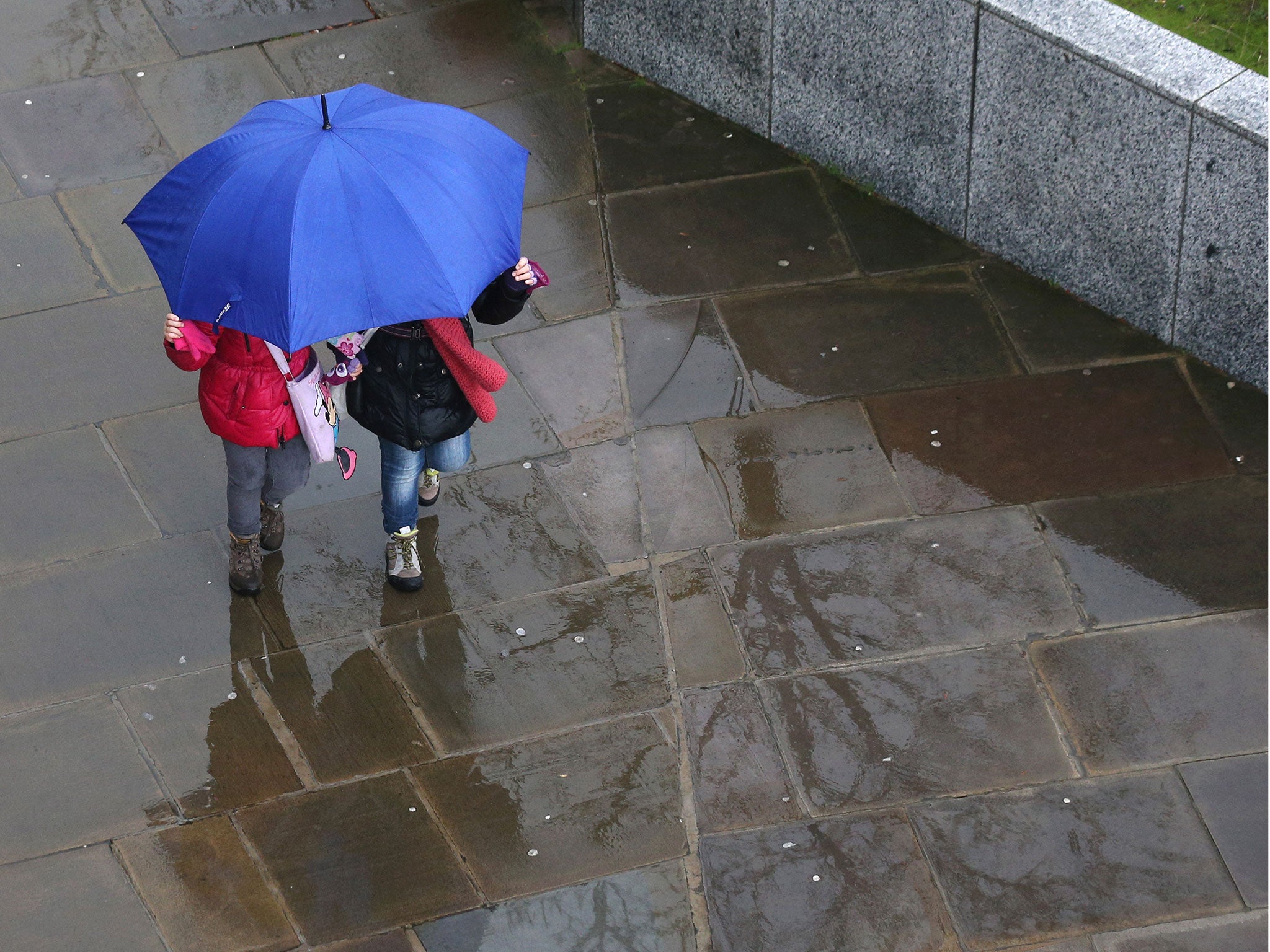 60mph winds are set to better southern parts of the UK