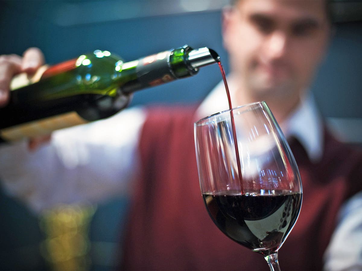 Glass of red wine a night could help people with diabetes manage