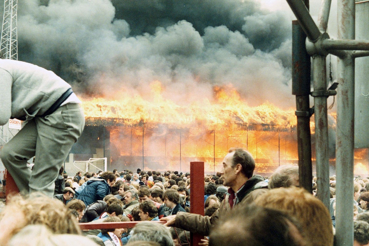 Bradford City Stadium Fire The Untold Stories Of The 1985 Fire That Devastated Valley Parade The Independent The Independent