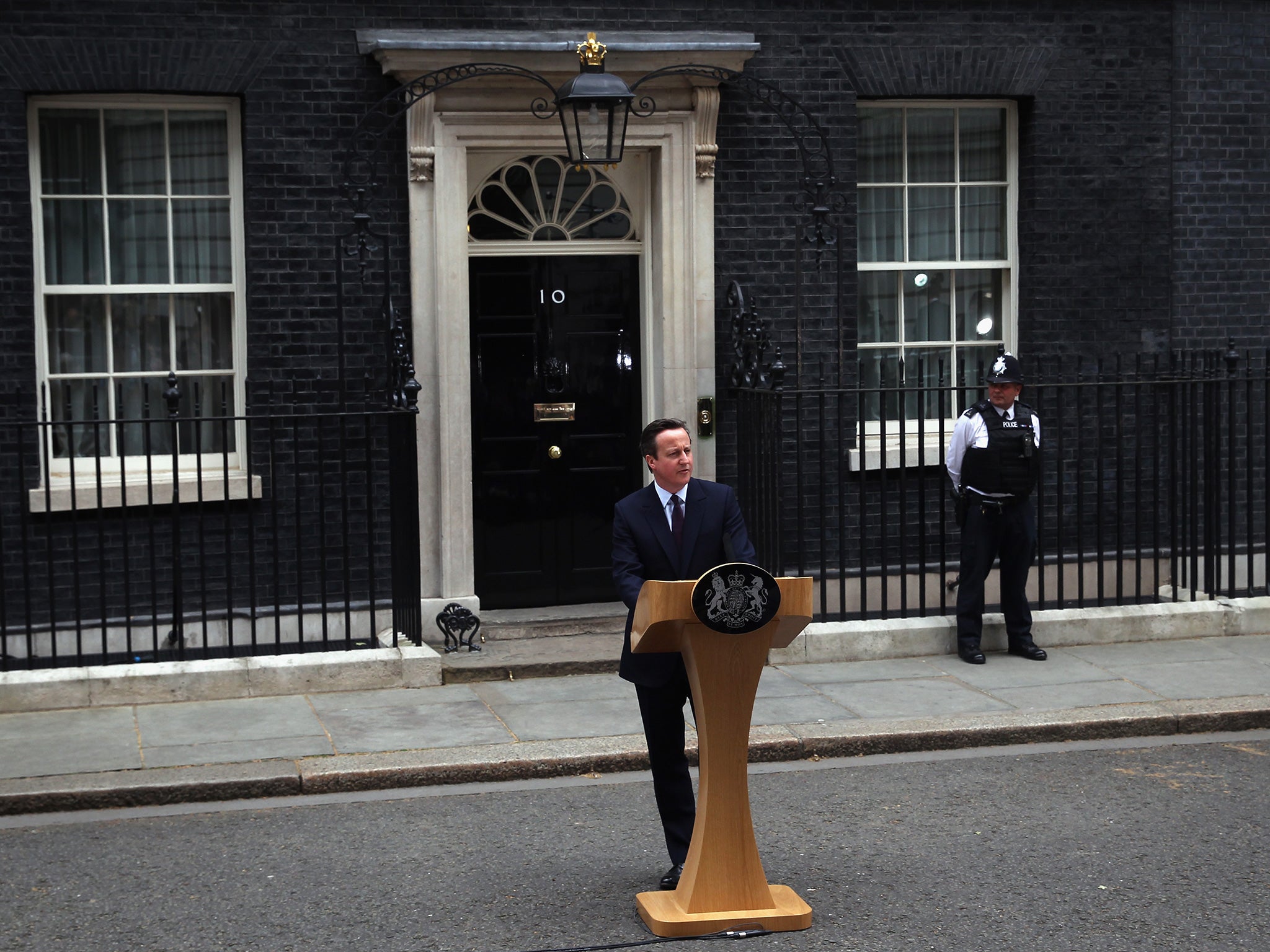 Cameron makes victory speech outside of 10 Downing Street
