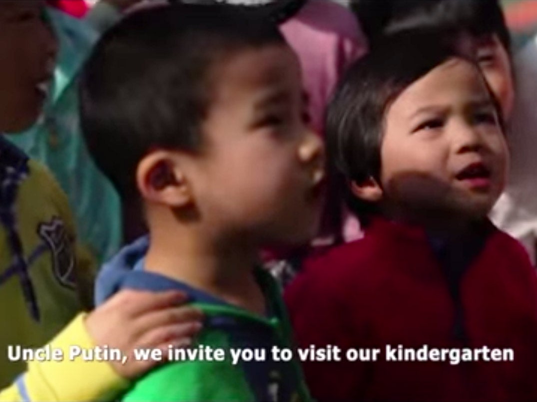 Chinese kindergarten children encourage "Uncle Putin" to visit their nursery and try their steamed buns